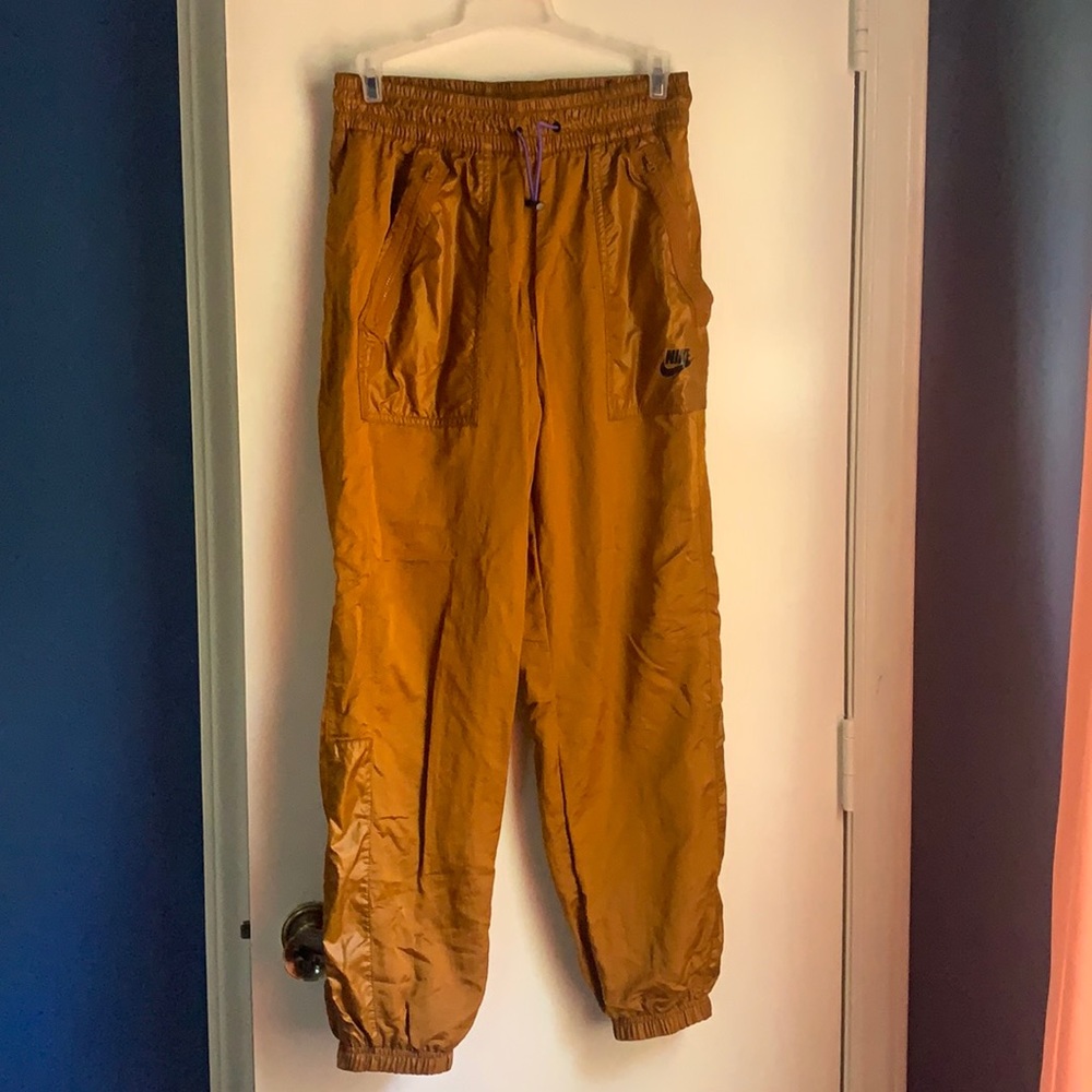 nike joggers